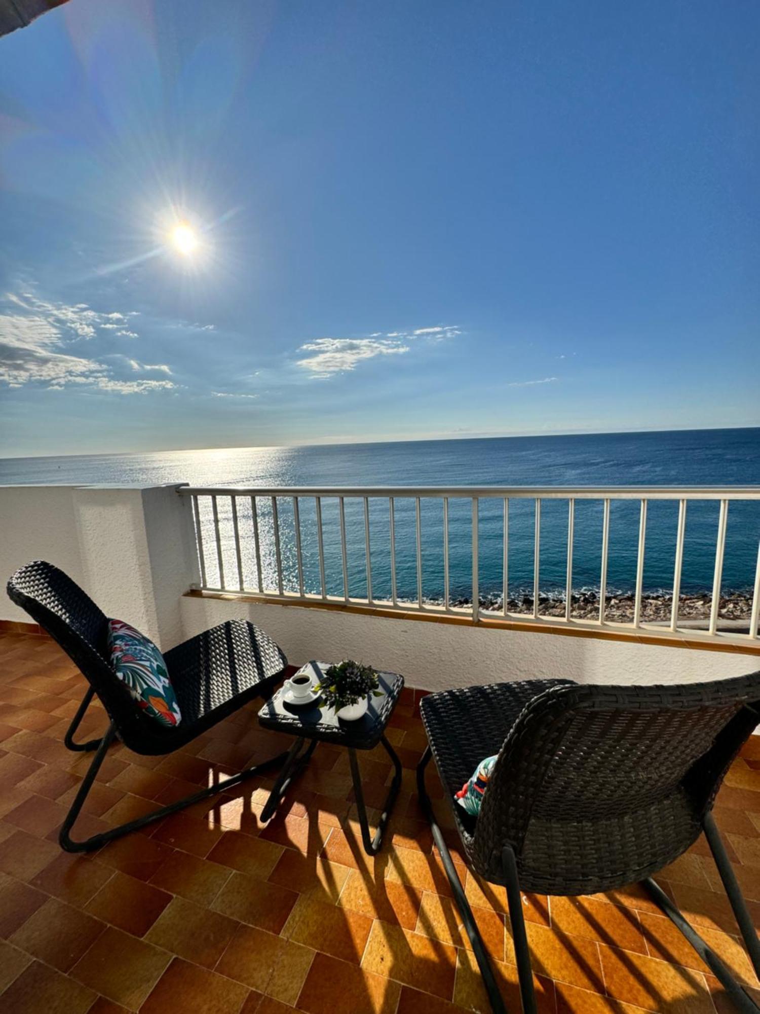Charming Sea Front 3 Bedroom Apartment - Incredible Views! L'Ametlla de Mar Exterior foto
